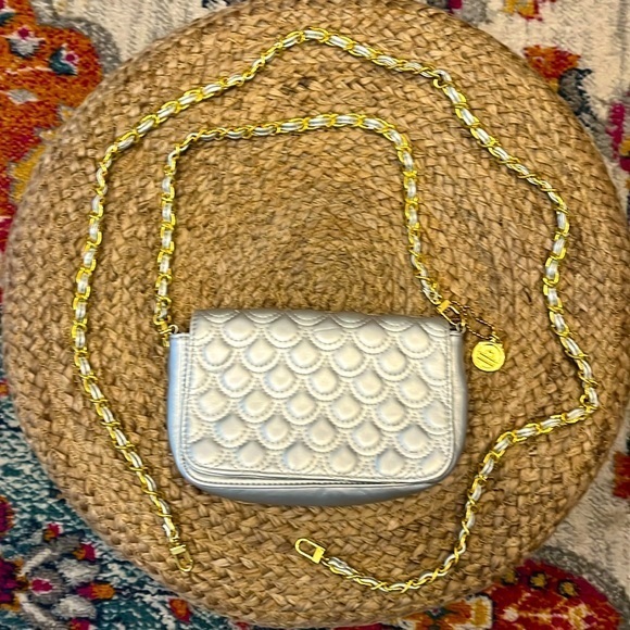 Big Buddha vegan silver metallic bag w/2 different length chain straps. Like new - Picture 1 of 11